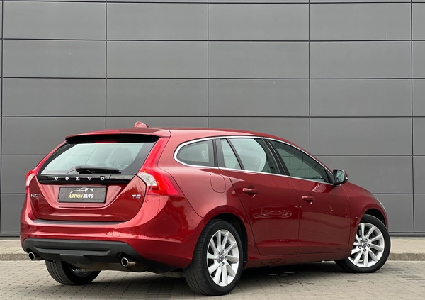 Volvo V60 cena 47900 przebieg: 164000, rok produkcji 2011 z Nidzica małe 121